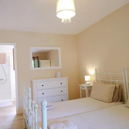 La Colline - D'hotes - サルラ・ラ・カネダ