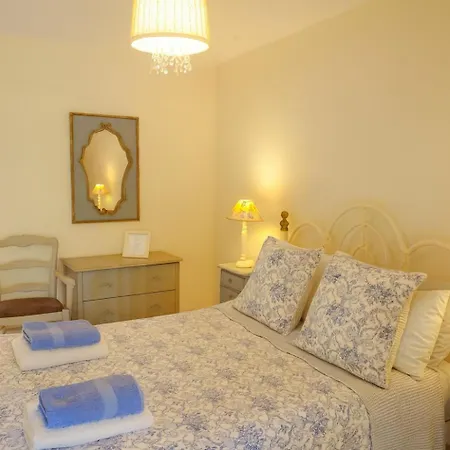 La Colline - D'hotes - Bed & Breakfast